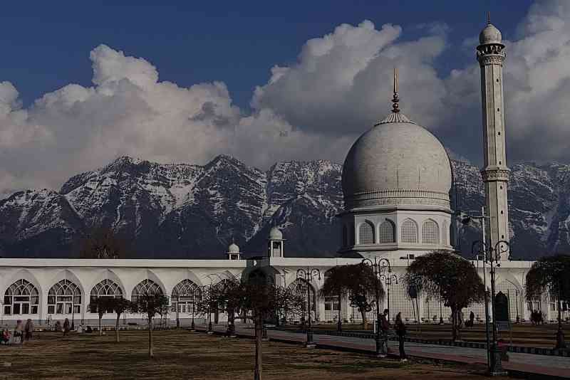 Hazratbal Shrine