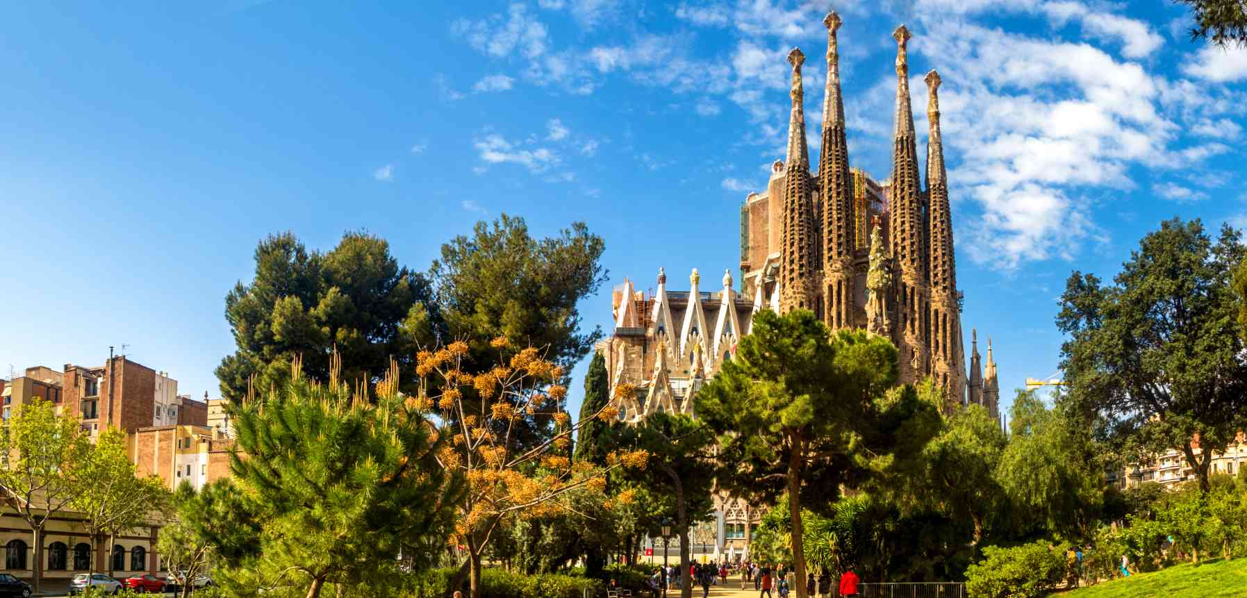 Experience the Gaudi Architecture in Barcelona